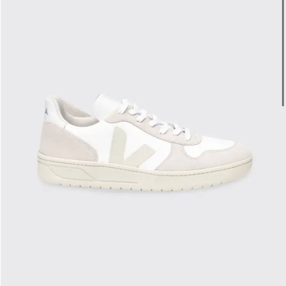 Veja V-10 Mixed Leather Low-Top Court Sneakers